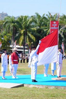 Gubernur Sulbar Apresiasi Penampilan Paskibraka, Penghargaan Diarahkan untuk Penguatan Wawasan Kebangsaan
