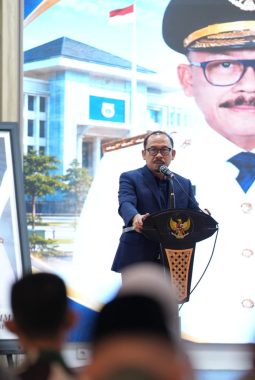 BWI Sulbar Dikukuhkan, Suhardi Duka Dorong Wakaf Produktif untuk Tekan Kemiskinan