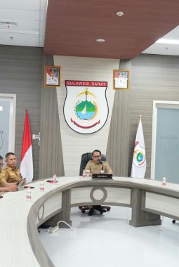 Junda Maulana Tegur Keras ASN Sulbar: Disiplin Harus Dimulai dari Pimpinan