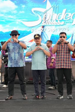Sandeq Silumba 2026 Resmi Dibuka, Suhardi Duka: Jati Diri Orang Mandar