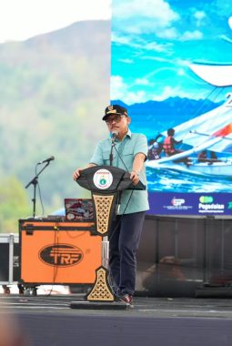Sandeq Silumba 2026 Bergulir di Majene, Suhardi Duka Janji Kucurkan APBD 2027