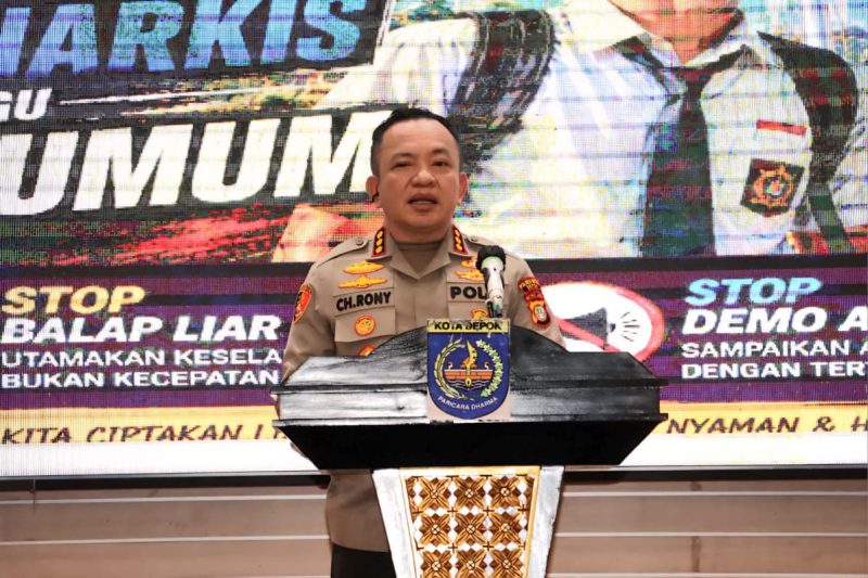 Foto: Kapolres Metro Depok Kombes Pol Dr. Christian Rony Putra, S.I.K., M.H.