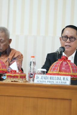Sekda Sulbar Junda Maulana Soroti Hilirisasi hingga Kehutanan dalam Pemilihan Dekan Fapertahut Unsulbar