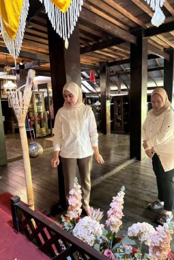 Anjungan Sulbar di TMII Benahi Aset Budaya, Tenun Sekomandi hingga Miniatur Sandeq Jadi Perhatian