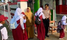 Polisi Peduli Pendidikan, Kapolres Mateng Hadir di Tengah Pelajar, Tanamkan Semangat dan Karakter